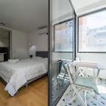 Cosy Urban Central Apartment